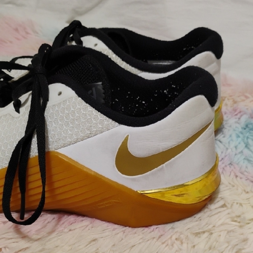 Nike Metcon 5 Amp Athletic Shoes Sz.13 Gently Worn View 2